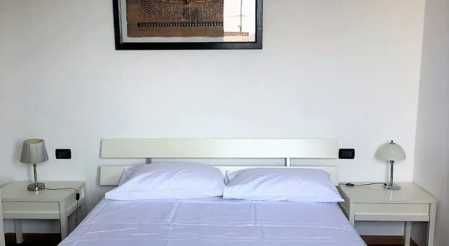 Iris Apartment, Забронировать Апартаменты/квартира Отели Ломбардии с парковкой, Парковка
