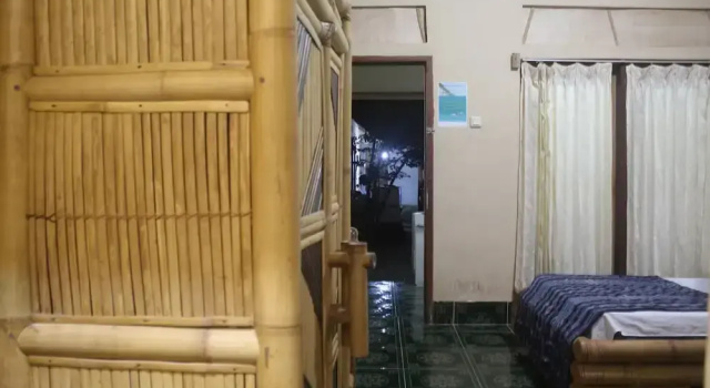 Duyung Rooms & Resto Gerupuk, Забронировать Отель Бумбанг Ломбок