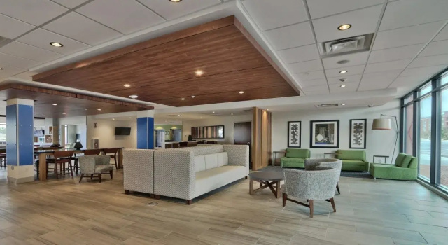 Holiday Inn Express and Suites Broomfield by IHG, Book Hotel Broomfield Colorado