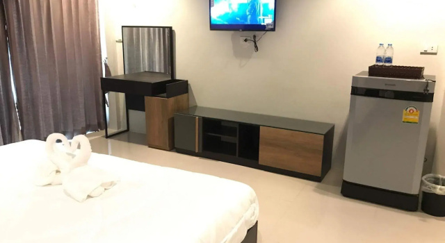 Supachai Inn, Забронировать Отель Отели Накхонситхаммарат с парковкой, Парковка
