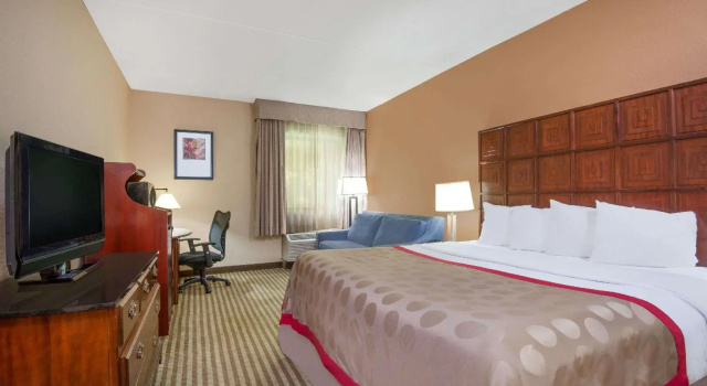 Двухместный номер Ramada by Wyndham Columbus North