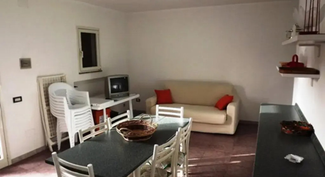 Villetta Indipendente Con Posto Auto