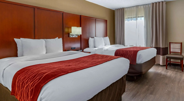 Четырёхместный номер Standard Comfort Inn Fort Mill Amusement Park at Carowinds Blvd