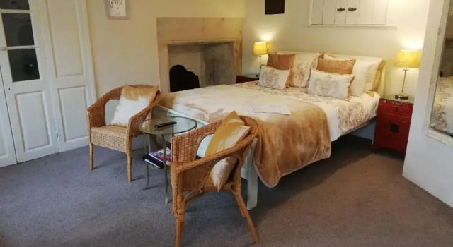 Номер Standard Longbridge House