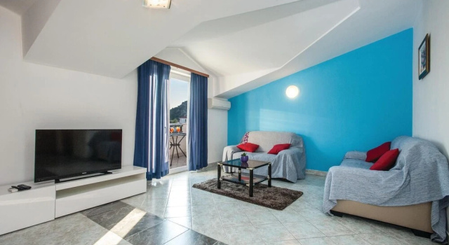 Beautiful Home in Razanj With 6 Bedrooms, Wifi and Outdoor Swimming Pool