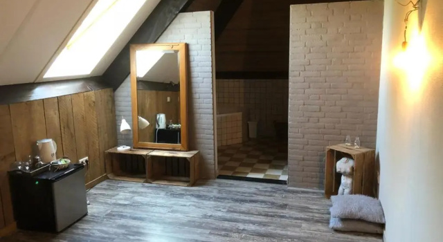 Bed & Breakfast de Bimd Hoeve, Забронировать Отель «постель и завтрак» De Bus Северный Брабант