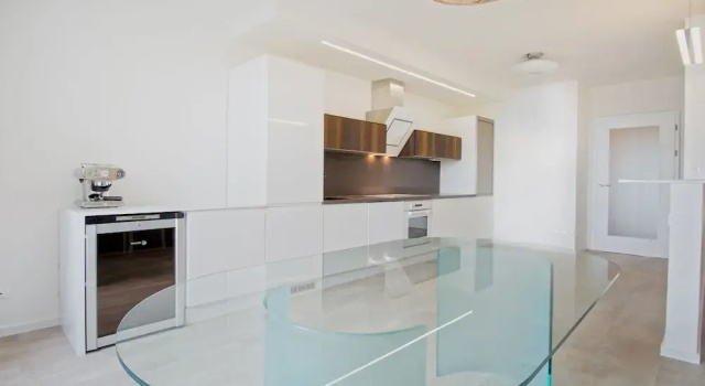 Luxurious apart.with swimming pool, Забронировать Отель Отели Праги с бассейном, рядом с Гавличковы сады, Бассейн