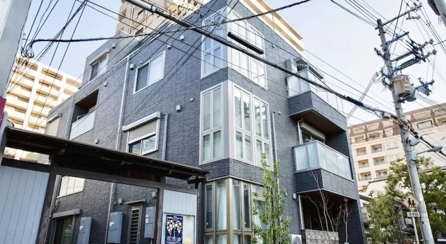 Hostel Apartment Umeda, Забронировать Хостел Сакаи Осака, рядом с Конгресс-центр Knowledge Capital