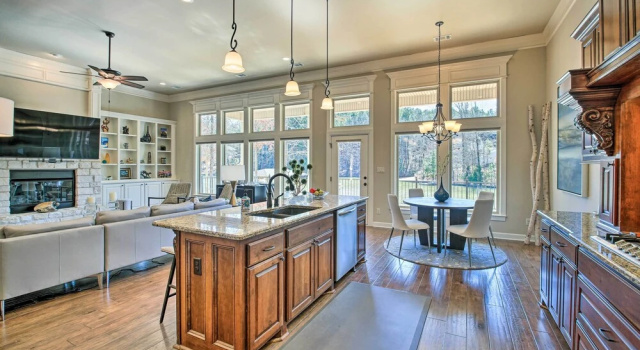 Hot Springs Village Home with Dock and Patio, Prenota Casa vacanze Hotel a Missouri con piscina, Piscina