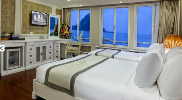 Трёхместный семейный номер Standard с видом на океан Signature Halong Cruise