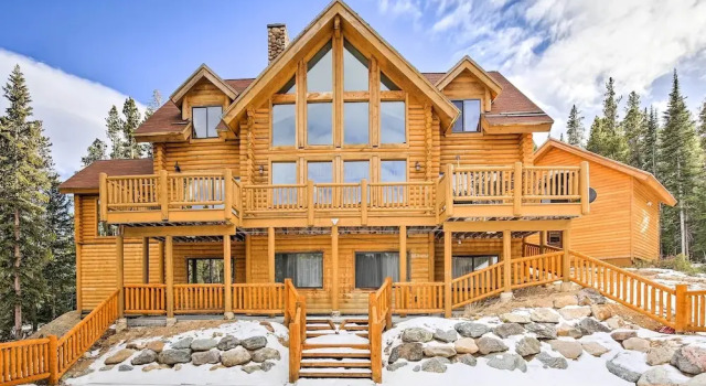 Expansive Alma Cabin w/ Hot Tub & Mountain Views!, Rezervovat Rekreační dům Alma Colorado