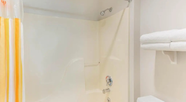 Номер Standard La Quinta by Wyndham Chicago Gurnee