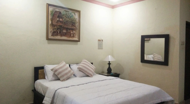 Двухместный номер Deluxe с балконом и с видом на сад Puri Alam Dewata - Guest Villas