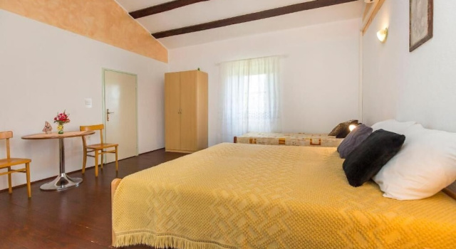 House Dean, Rezervovat Hotel Mali Turini Central Istria