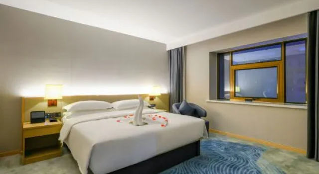 Люкс Deluxe New Travel Golden Valley Hotel