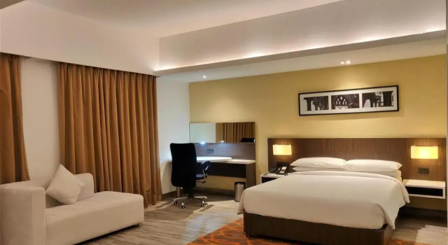 Fairfield by Marriott Ahmedabad, Забронировать Отель Ахмадабад штат Гуджарат
