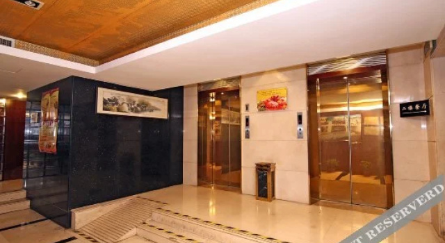 Qingzhu Tianmuhu Hotel (Shanghai Putuo Fengqiao Road Subway Station), Book Hotel Putuo Shanghai, near Fengqiao Road Station