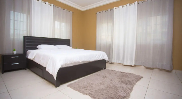 Апартаменты Classic Nkrabea Royal Apartmento