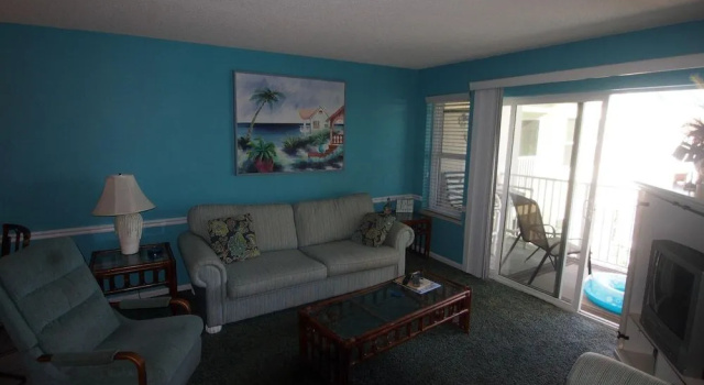 Blue Suede Shoes - 2 Br Condo