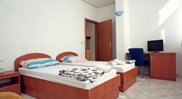 Apartment With 2 Bedrooms in Šibenik, With Wonderful sea View, Enclose, Забронировать Апартаменты/квартира Отели Шибеник с парковкой, Парковка