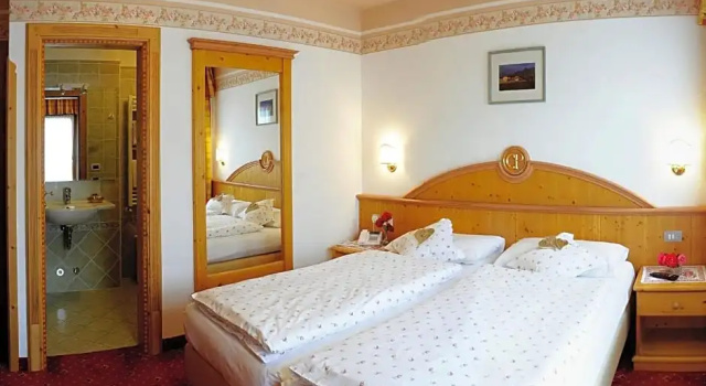 Hotel Cesa Padon, Забронировать Отель Арабба Ливиналлонго-дель-Коль-ди-Лана