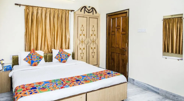 FabHotel Astoria House Salt Lake, Забронировать Отель Отели Калькутты с парковкой, Парковка