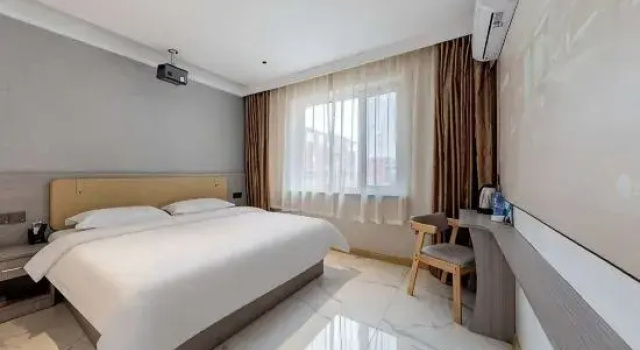Двухместный люкс Baotou Langting Express Hotel (Baobai Wangfujing Branch)