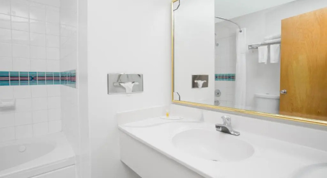 Номер Standard Days Inn & Suites by Wyndham Red Rock-Gallup