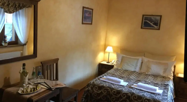 Двухместный номер Standard с балконом Hotel Dwór Karolówka
