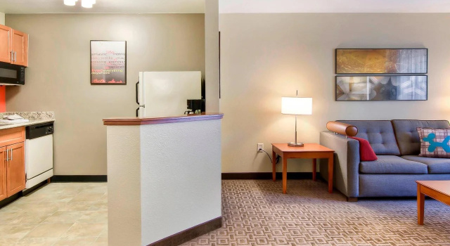TownePlace Suites by Marriott Raleigh Cary-Weston Parkway, Забронировать Отель Кэри Raleigh-Durham Metropolitan Area