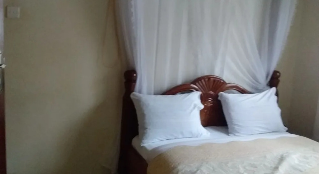 Trust White Hotel