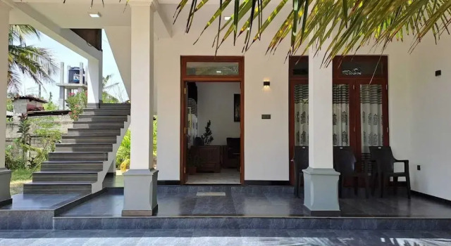 Mario Ocean View, 予約 ホテル Nikawatawana Matale District