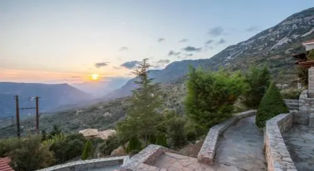Chalet 2 Bedrooms 1 Bathroom - Arachova, Забронировать Шале Виллы Дистомо-Арахова-Антикира, Вилла