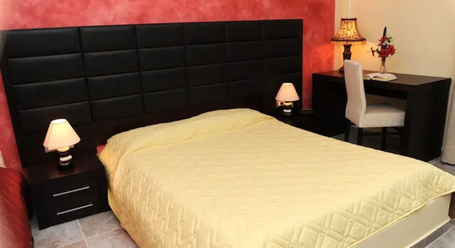 Трёхместный номер Standard с балконом Hotel Kalithea