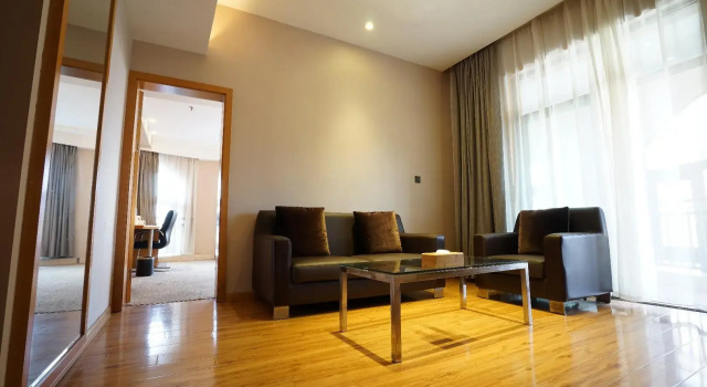 Люкс Starway Hotel Yibin Laiyin
