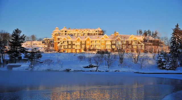 JW Marriott The Rosseau Muskoka Resort & Spa, Забронировать Курортный отель Минетт Muskoka