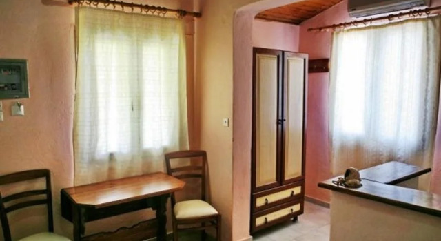 Paradise Studios, จอง โรงแรม Pétra Lesbos