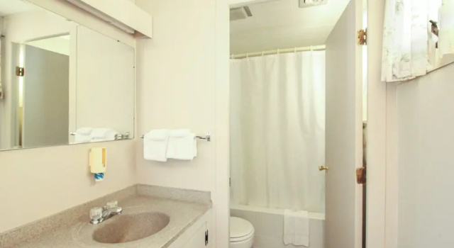 Двухместный номер Standard с видом на сад COHO Inn & Motor Lodge