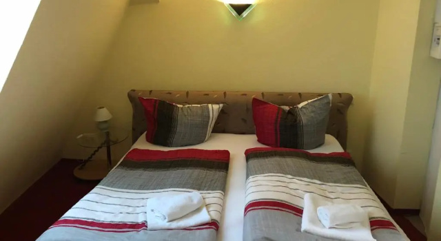 Parkschlösschen in Greiz, Rezervați Hotel Greiz Turingia