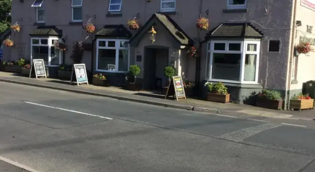 The Huntsman, Забронировать Гостевой дом Хартингтон Дербишир