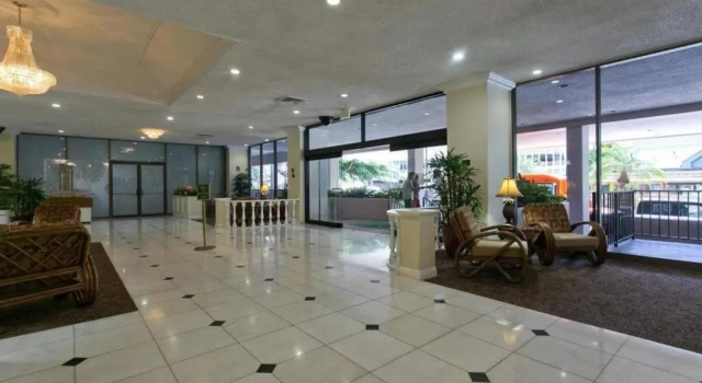 Royal Kuhio Penthouse With Ocean View on 35th Floor, Book Lejlighed Oahu hoteller med pool, Swimmingpool
