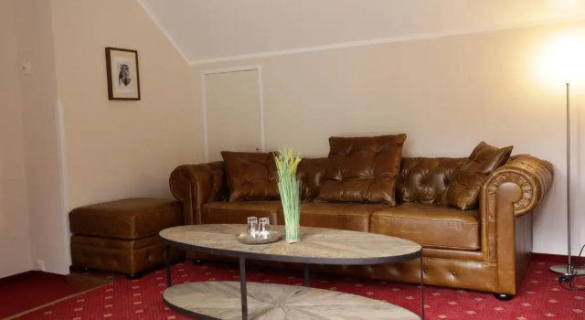Люкс Deluxe Park Hotel - free parking -