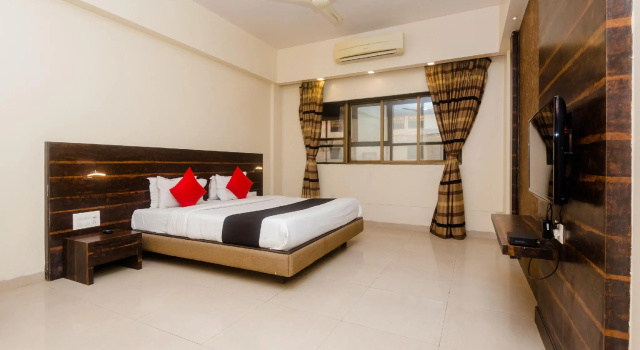 Capital O 60408 Hotel Sai Plaza