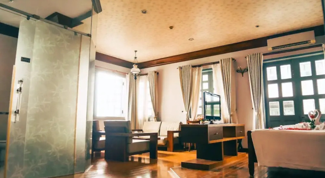 Двухместный номер Luxury с балконом Rembrandt Hotel Nha Trang