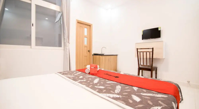 Номер Superior RedDoorz near Saigon Zoo