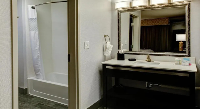 Hampton Inn & Suites Columbus