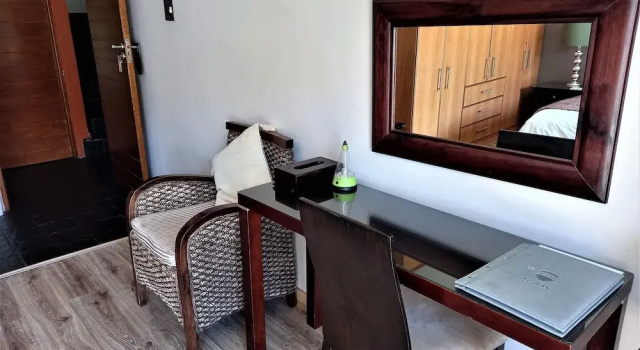 Mandalay Beach Guest House, Забронировать Гостевой дом Кейптаун Центр Кейптаун