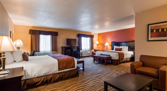 Четырёхместный люкс Best Western Plus Corning Inn