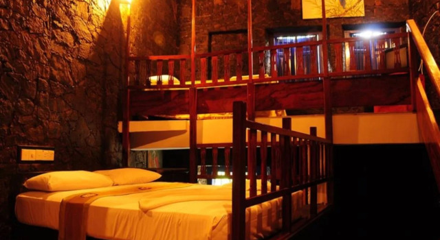 Boulder Garden, Rezervasyon Otel Kalawana Ratnapura District