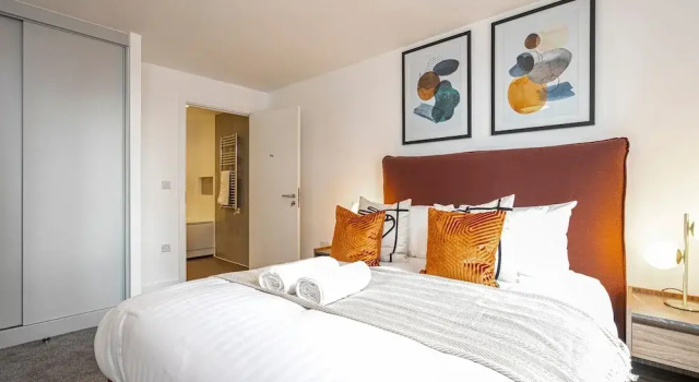 Deluxe Waterside Flat in Leeds, Забронировать Апартаменты/квартира Апартаменты Лидса, рядом с Университетская клиника Leeds General Infirmary, Апартаменты/квартира